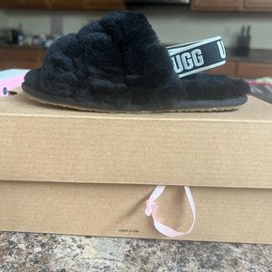 Toddler Ugg slippers size 11